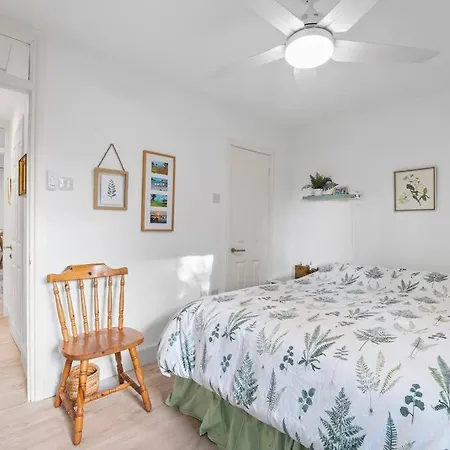 Convenient And Immaculate House In Bransgore Exterior photo