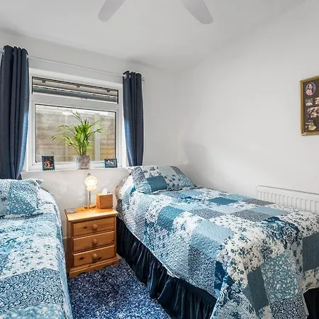 Convenient And Immaculate House In Bransgore Exterior photo