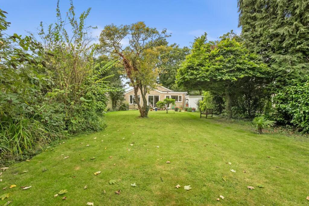 Holiday home Convenient And Immaculate House In *